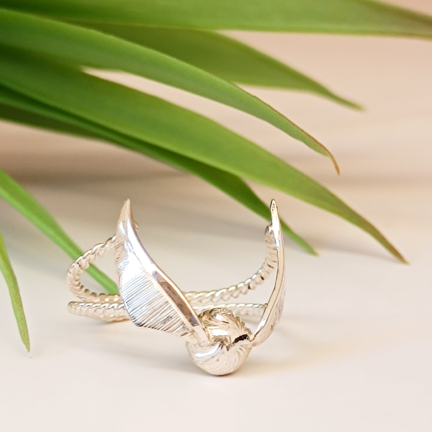 Anillo Bola Voladora Mundo Mágico