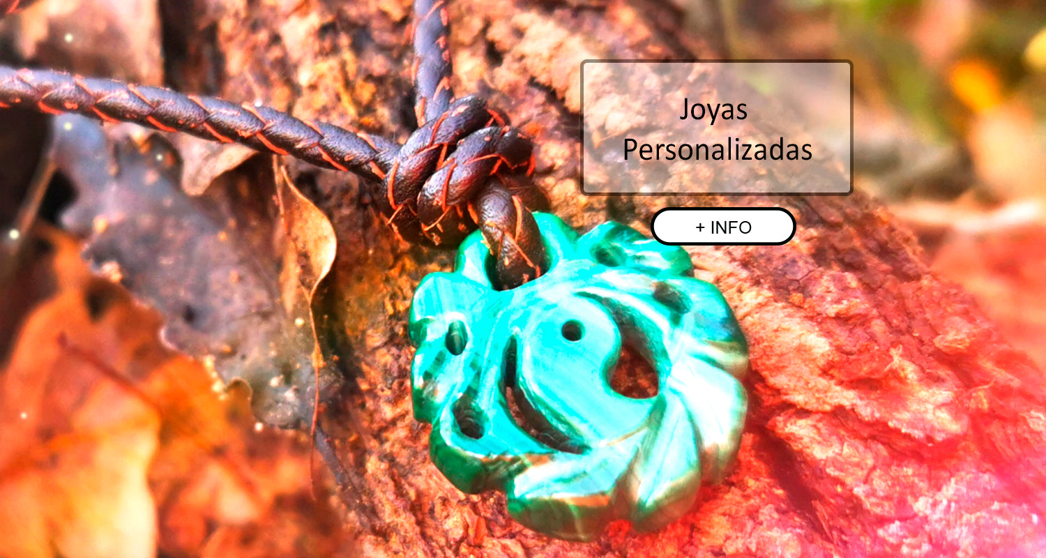Colgante friki de Lydia Ramos Joyas. Joyas personalizadas para hombres y mujeres en Barcelona.