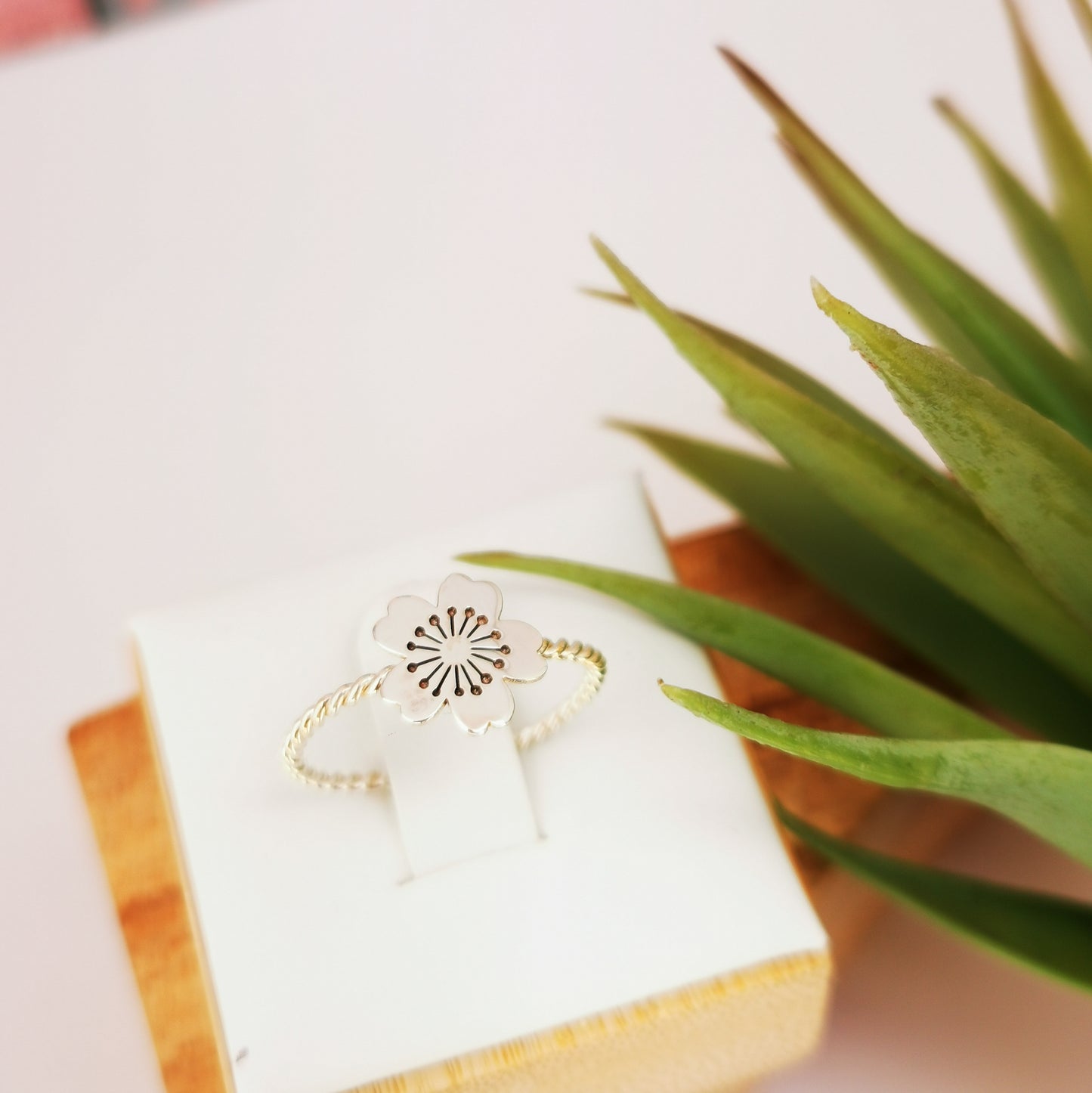 Anillo Flor Sakura Japonesa Plata de Ley