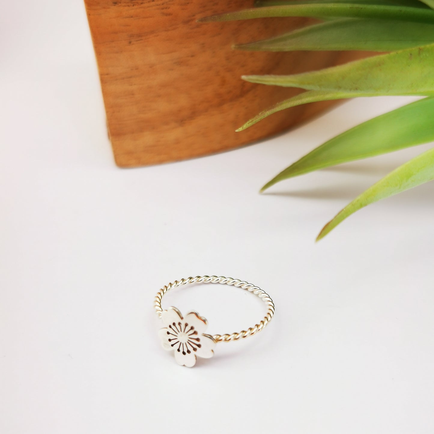 Anillo Flor Sakura Japonesa Plata de Ley