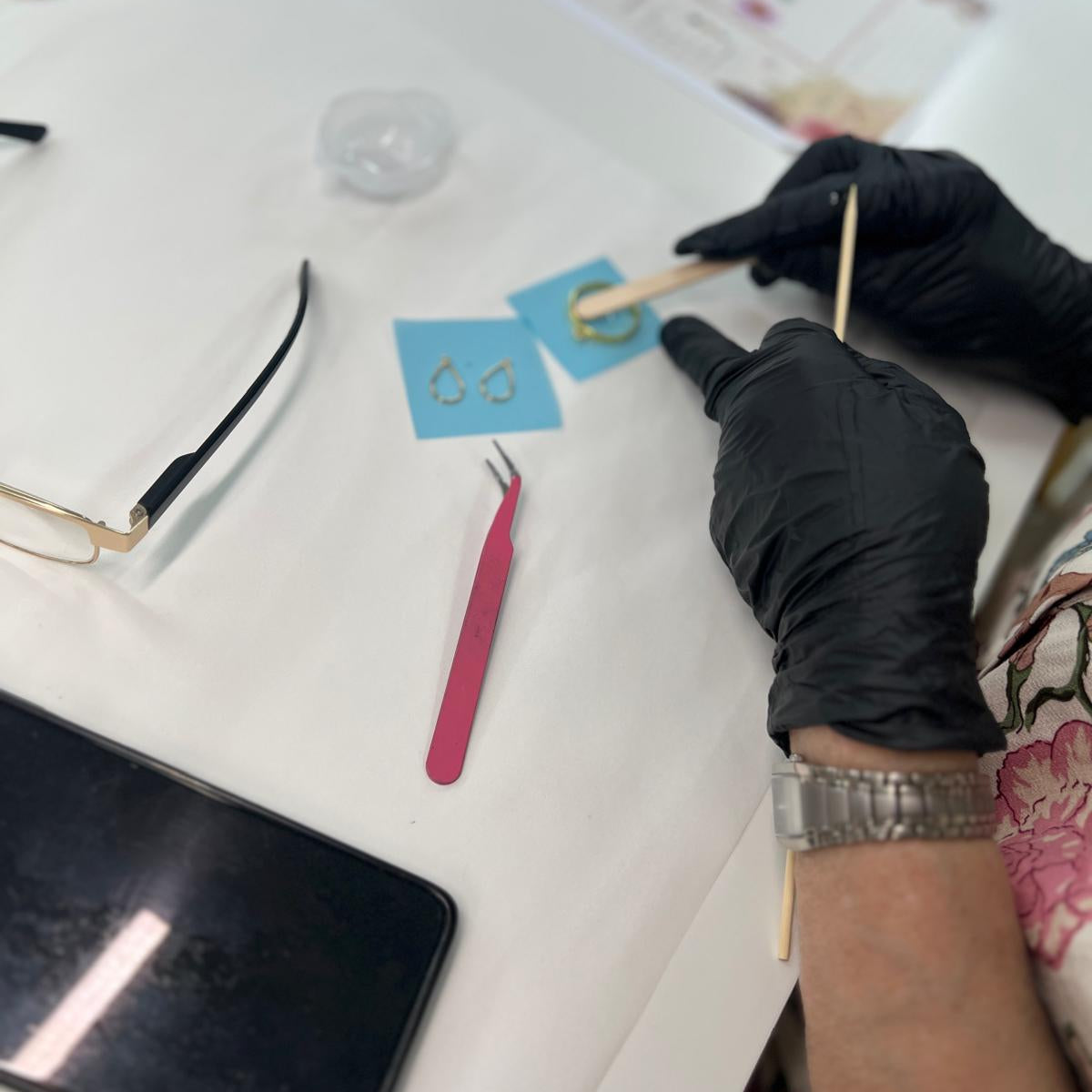 Taller de Joyería en Resina con Flores Secas