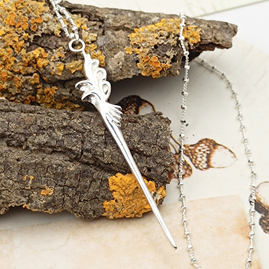 Collar Aguja Floral – Plata de Ley 925